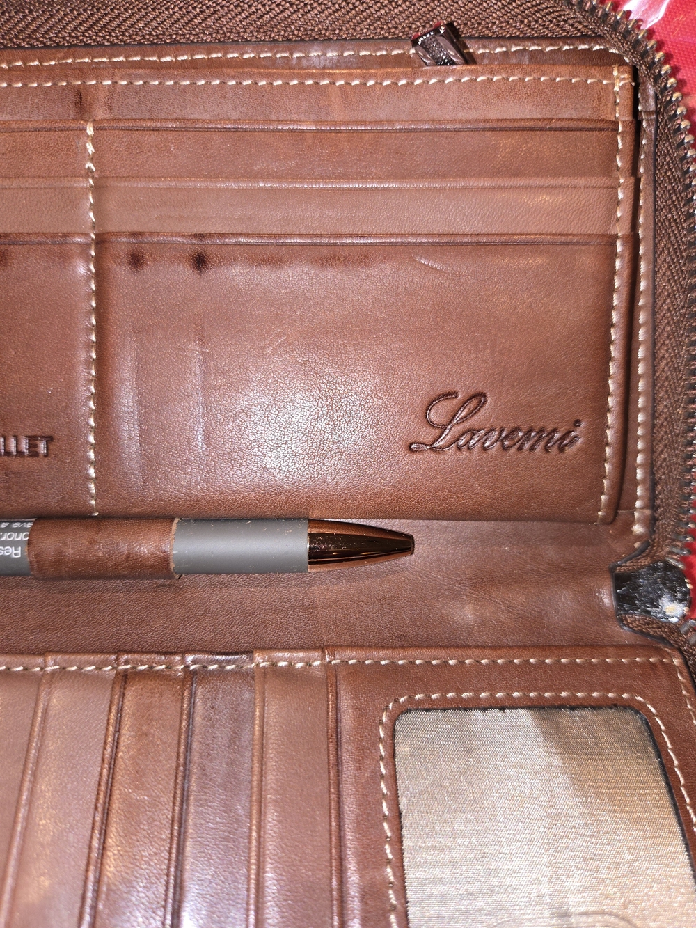 Gorgeous Smooth, Substantial 🥰 Women's Brown Leather Zip-Around Wallet🌻